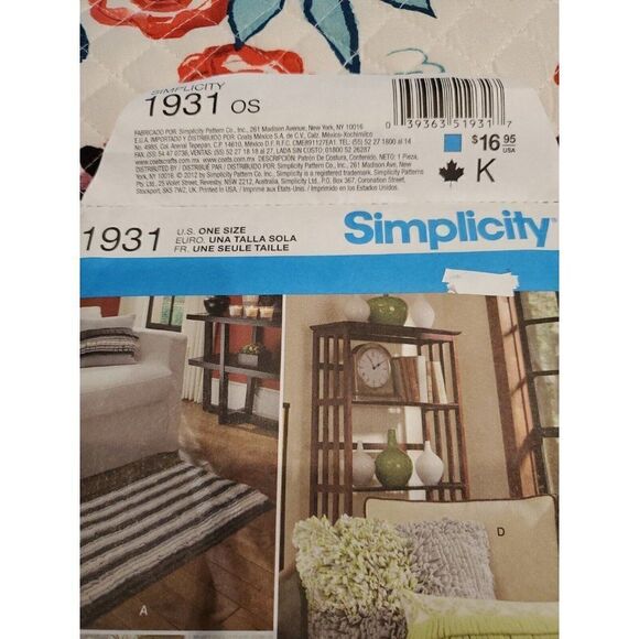 Simplicity Fleece Fringe Rugs Pillows Sewing Pattern 1931 New Uncut Shaggy Rugs - Picture 2 of 4